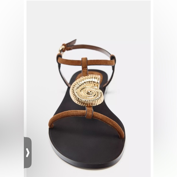 Zara NWT gold seashell appliqué detail buckle summer brown sandals - Picture 6 of 7